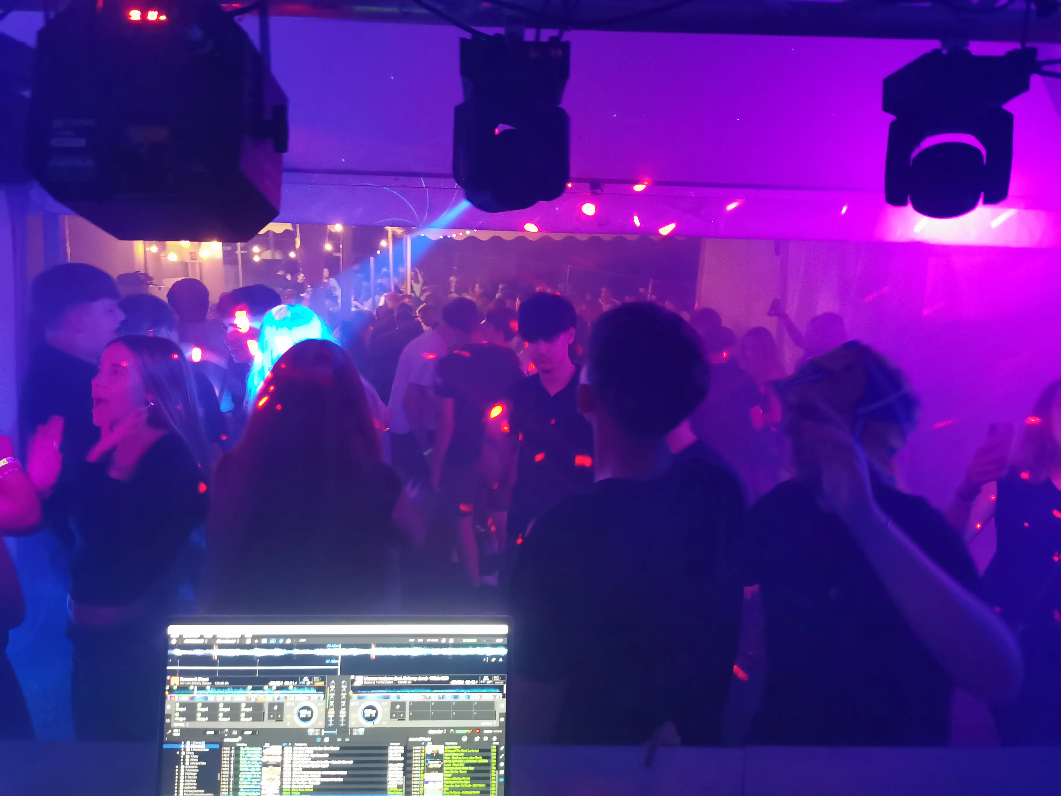 DJ-Dienstleistungen - Allgemeines Angebot - Photo 10