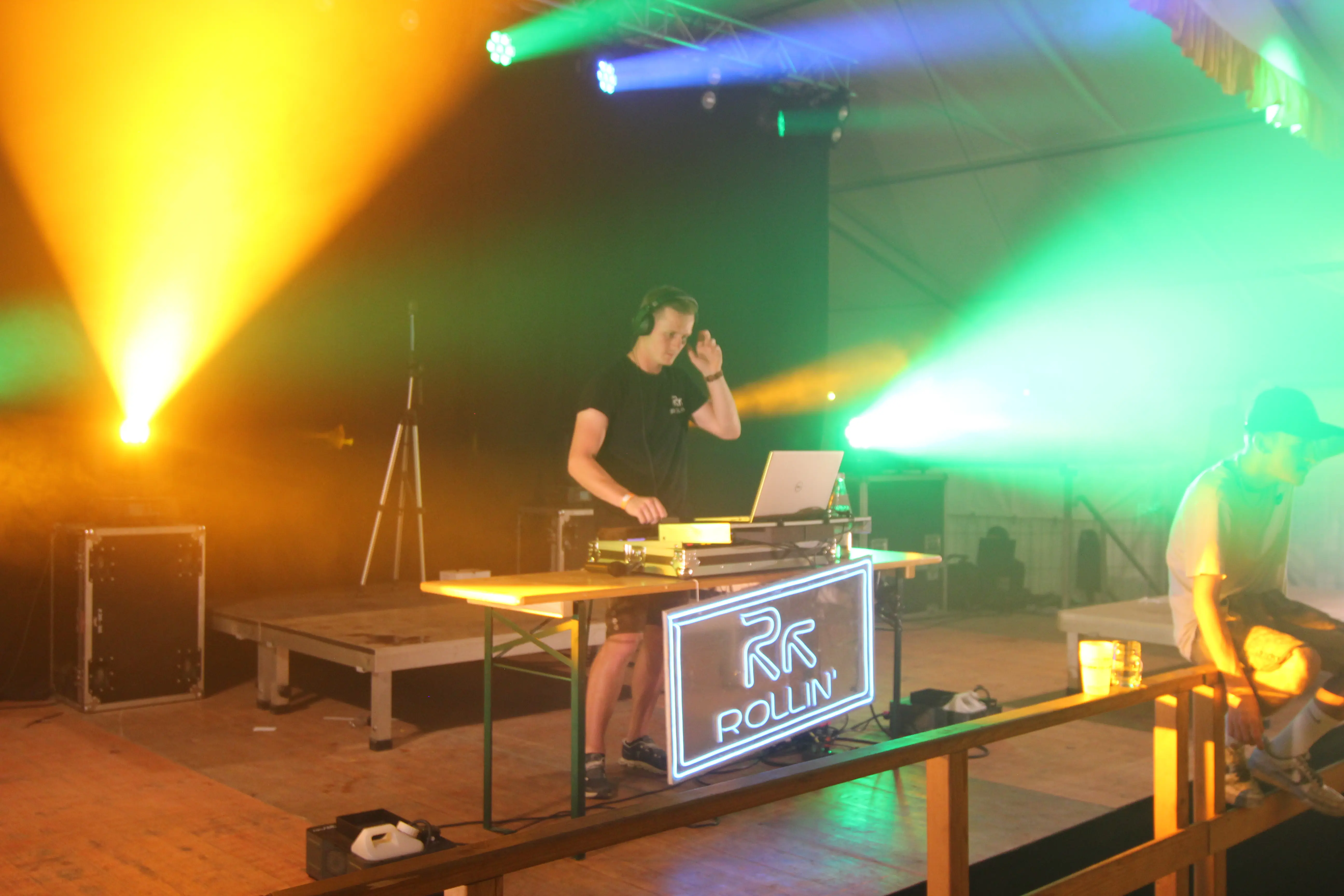 DJ-Dienstleistungen - Allgemeines Angebot
