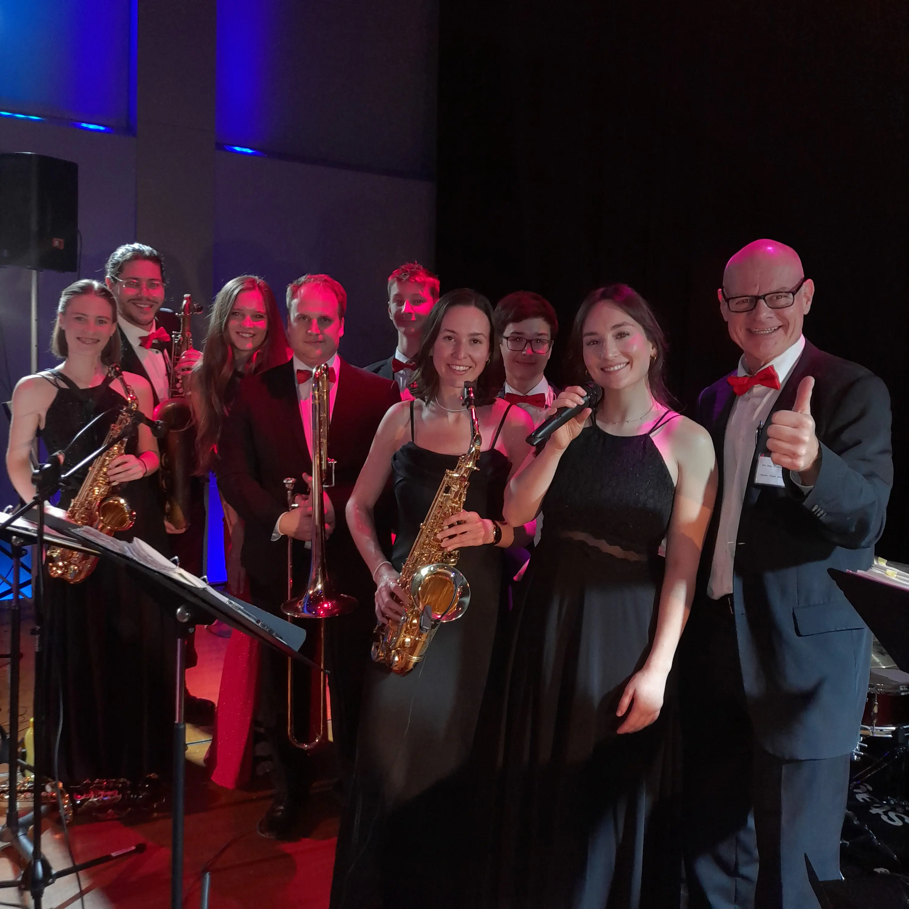BALL, GALA Für Tanzveranstaltungen empfehlen wir Besetzungen ab Quartett oder Quintett aufwärts. Schulbälle! - Photo 16