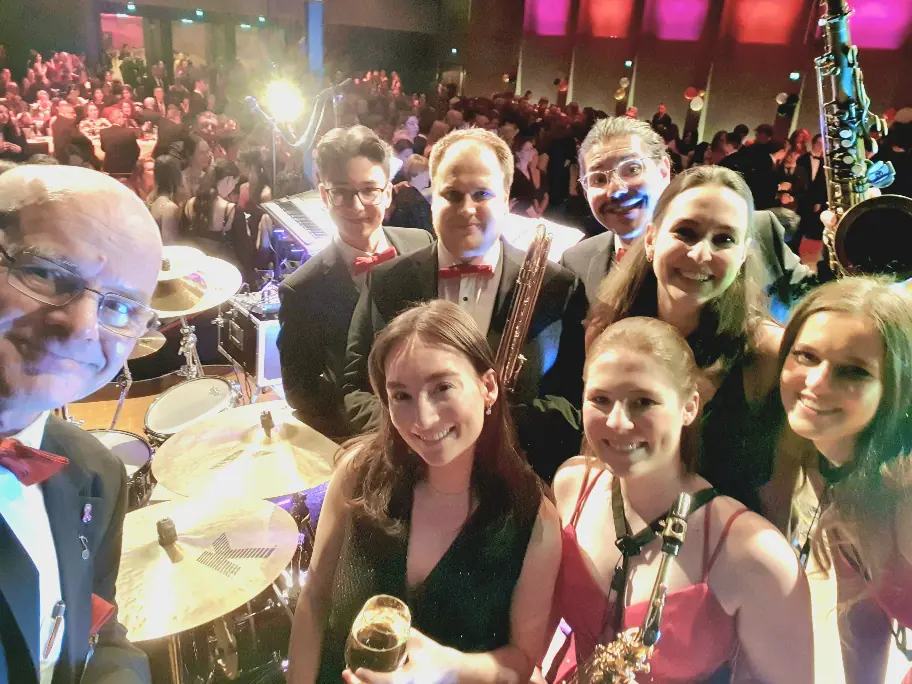 BALL, GALA Für Tanzveranstaltungen empfehlen wir Besetzungen ab Quartett oder Quintett aufwärts. Schulbälle! - Photo 10