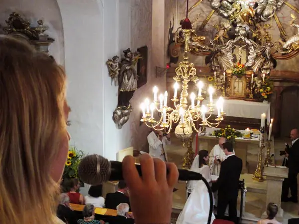 Live-Musik ist noch immer etwas Besonderes. Wir spielen in jeder Besetzung, an jedem Ort und jeden Stil: Kirche + Tafel - Photo 6