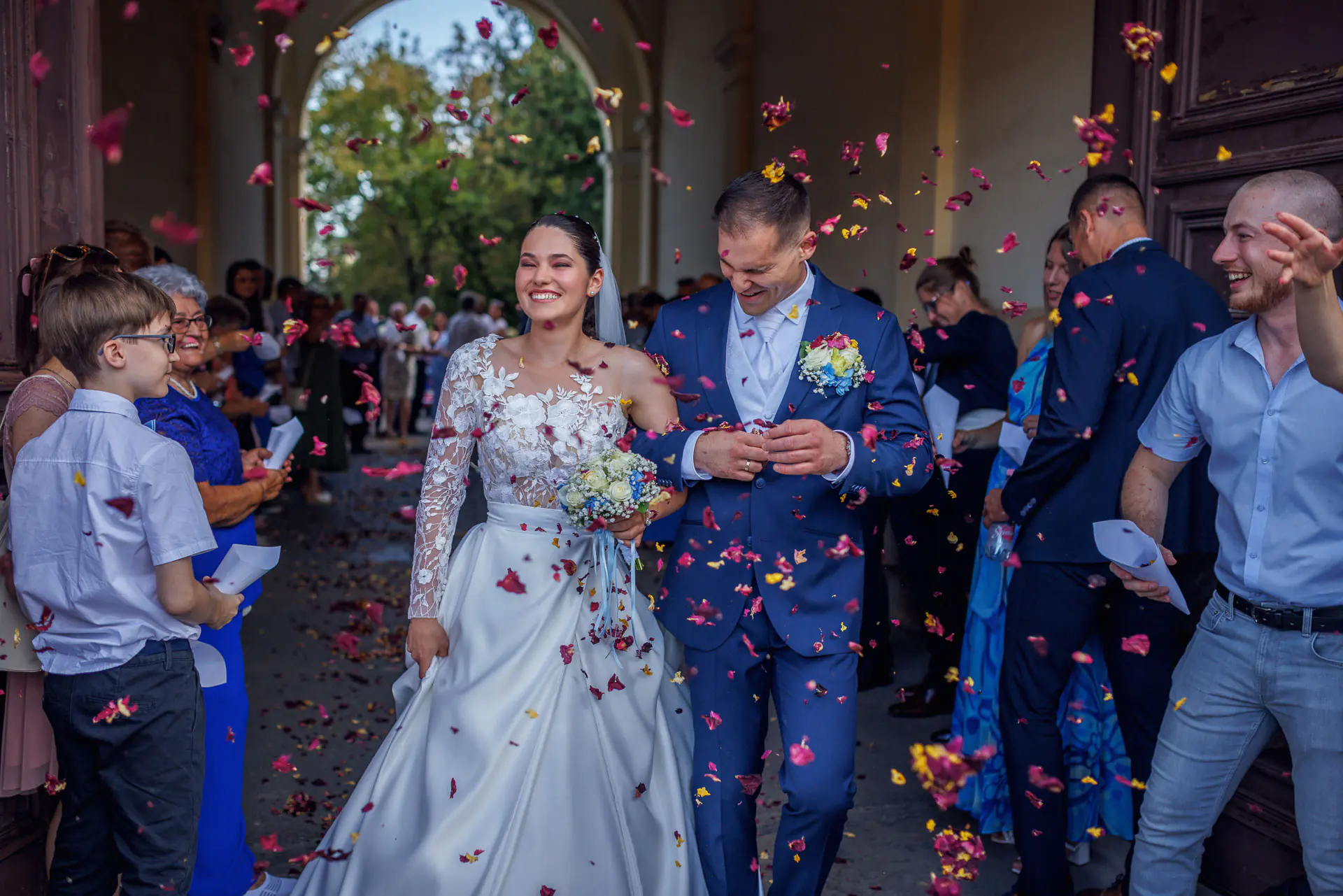 Ganztägige Hochzeitsfotografie & cineastische Hochzeitsfilme aus einer Hand. 